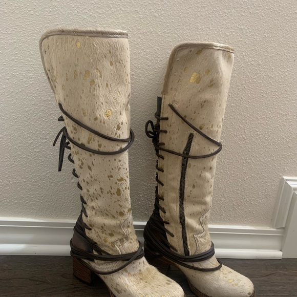 Freebird by Steven Shoes - Freebird Cream and Gold Women's Boots